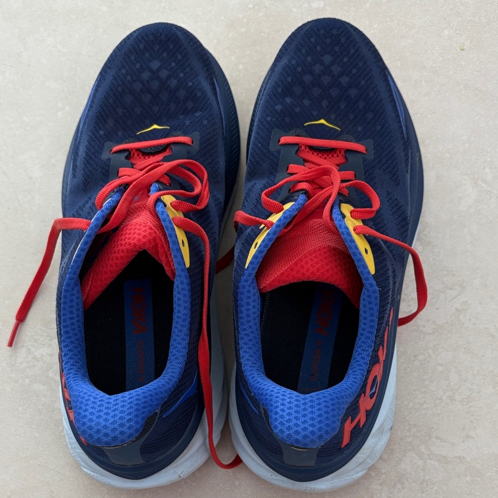 Hoka Men’s Clifton 9 sneakers
